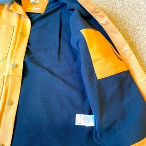 Carhartt full swing chore coat. Size medium. Never worn, perfect condition